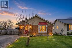8 ABBOTT Lane Cayuga, ON N0A 1E0