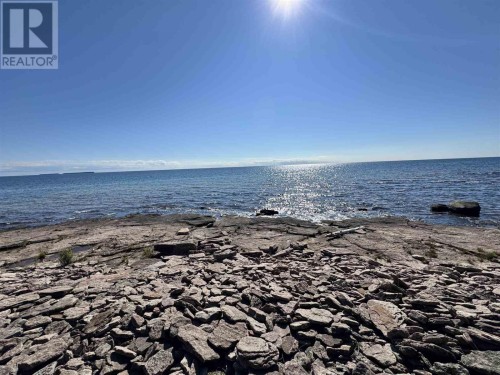 362 Corbett Dr, Batchawana, ON 