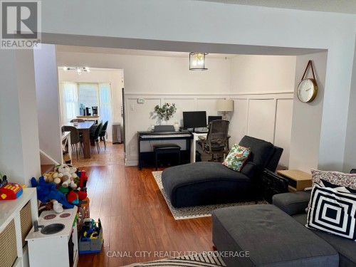 29 Baxter Crescent, Thorold (Confederation Heights), ON 