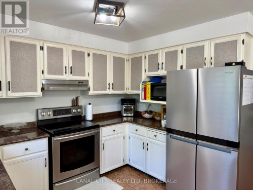 29 Baxter Crescent, Thorold (Confederation Heights), ON 
