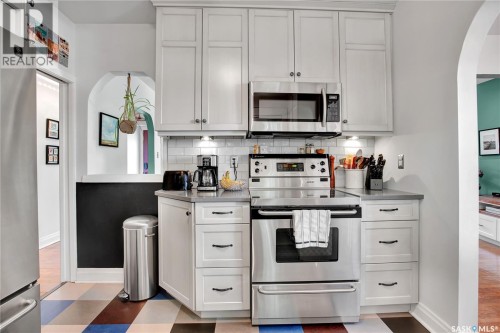 930 6Th Avenue N, Saskatoon, SK 