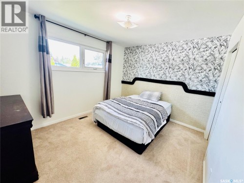 110 Arnason Crescent, Saskatoon, SK 