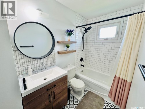 110 Arnason Crescent, Saskatoon, SK 