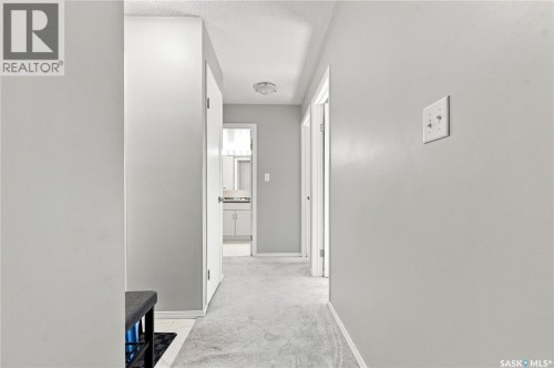 2 111 St Lawrence Crescent, Saskatoon, SK 