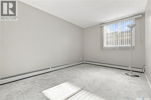 2 111 St Lawrence Crescent, Saskatoon, SK 