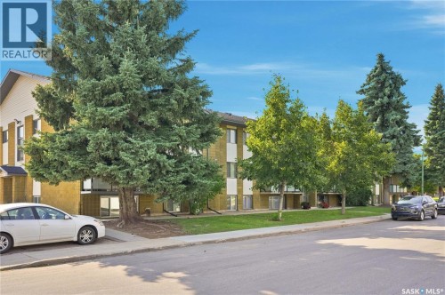 2 111 St Lawrence Crescent, Saskatoon, SK 