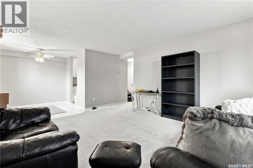 2 111 St Lawrence Crescent, Saskatoon, SK 
