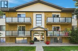 2 111 St Lawrence CRESCENT  Saskatoon, SK S7K 1G7