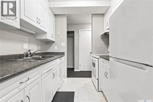 2 111 St Lawrence Crescent, Saskatoon, SK 