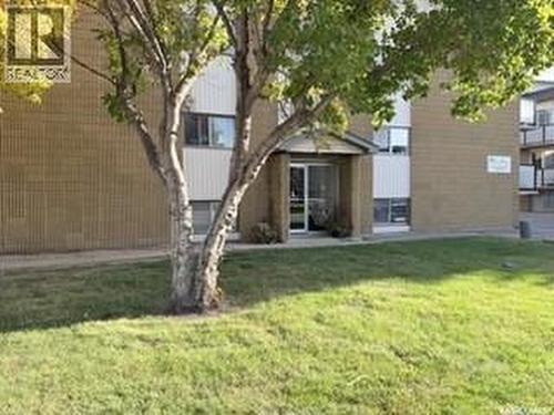 2 111 St Lawrence Crescent, Saskatoon, SK 