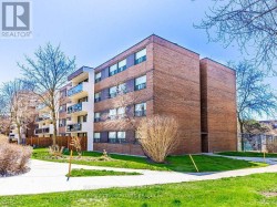 111 - 20 SUNRISE AVENUE Toronto, ON M4A 2R2