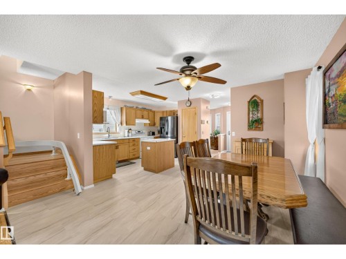 1223 Gillespie Cr Nw, Edmonton, AB 