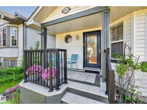 1223 Gillespie Cr Nw, Edmonton, AB 
