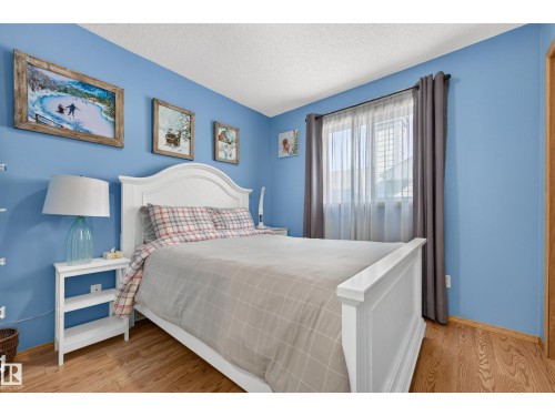 1223 Gillespie Cr Nw, Edmonton, AB 