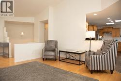 Sitting Room - 