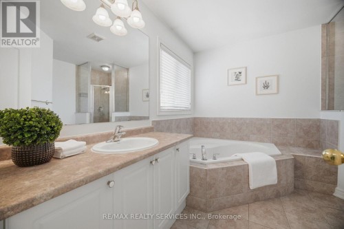 5 Westhampton Way, Hamilton, ON 