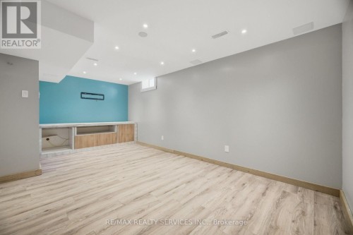 5 Westhampton Way, Hamilton, ON 