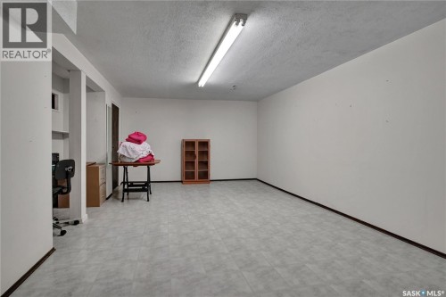 3166 Eastview, Saskatoon, SK 