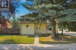 163 HEGGIE COURT  Saskatoon, SK S7L 7B4