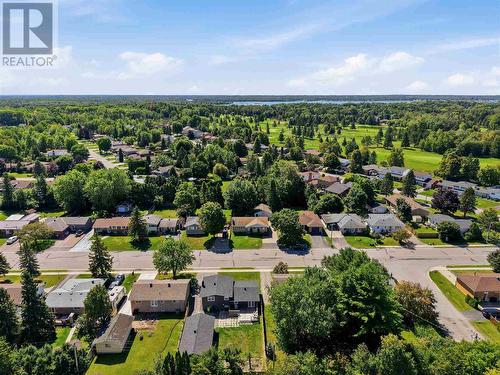 122 Boundary Rd, Sault Ste. Marie, ON 