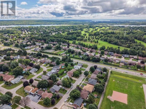 26 Heath Rd, Sault Ste. Marie, ON 