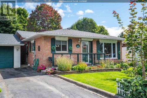 26 Heath RD  Sault Ste. Marie, ON P6A 6E2