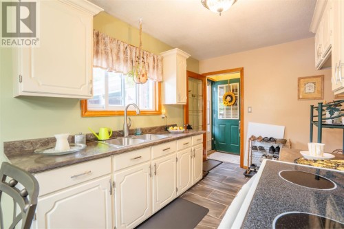 26 Heath Rd, Sault Ste. Marie, ON 