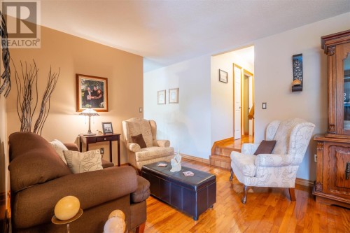 26 Heath Rd, Sault Ste. Marie, ON 