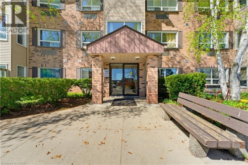 30 Hugo Crescent Unit# 110, Kitchener, ON 