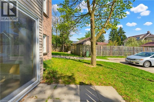 30 Hugo Crescent Unit# 110, Kitchener, ON 
