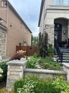 307 CHATFIELD DRIVE  Vaughan, ON L4H 3R7