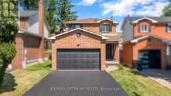 4 LAWNVIEW COURT  Brampton, ON L7G 1T4