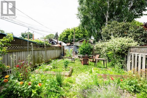 MAIN FL - 184 FRANKLIN AVENUE , Toronto, Ontario M6P 3Y8 2