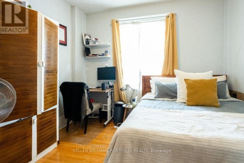 MAIN FL - 184 FRANKLIN AVENUE , Toronto, Ontario M6P 3Y8 5