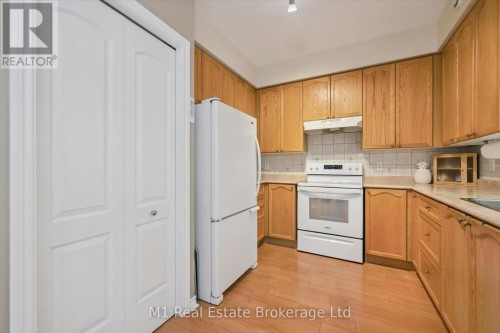 104 - 760 Woodhill Drive, Centre Wellington (Fergus), ON 