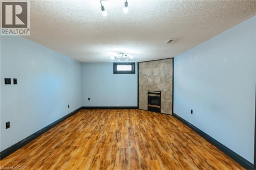 229 Winfield Avenue, Waterloo, ON 