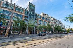 608 - 1169 QUEEN STREET W Toronto, ON M6J 1J4