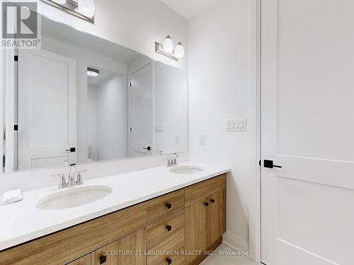 19 Spring Oak Crescent, Markham, ON 