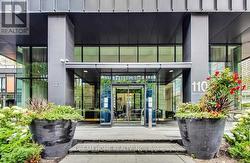 608 - 110 CHARLES STREET E  Toronto, ON M4Y 1T5