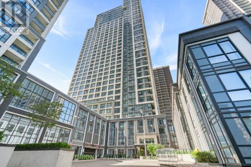 2326 - 9 MABELLE AVENUE , Toronto, Ontario M9A 0E1 2
