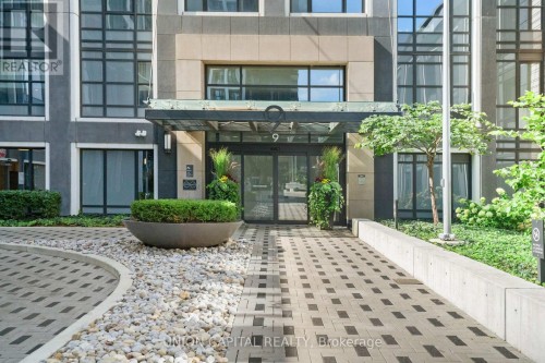 2326 - 9 MABELLE AVENUE , Toronto, Ontario M9A 0E1 3