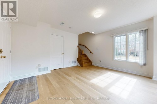 1591 Woodhenge Way, Mississauga, ON 