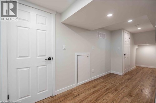 204 Glow Avenue Unit# Lower, Hamilton, ON 