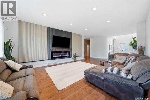 934 Maguire Crescent, Saskatoon, SK 