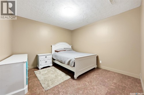 934 Maguire Crescent, Saskatoon, SK 