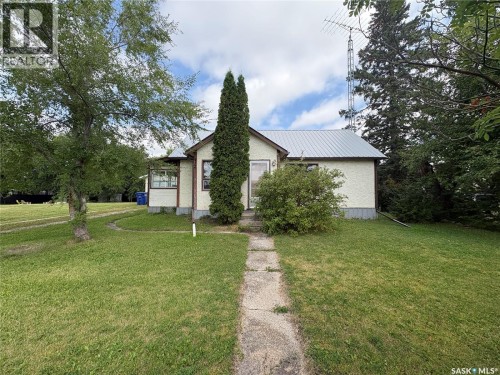 412 1St Avenue, Spy Hill, SK 