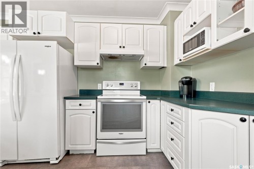 1502 Lorne Avenue, Saskatoon, SK 