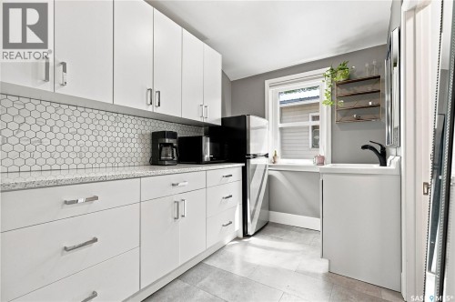 1502 Lorne Avenue, Saskatoon, SK 