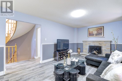 1042 Wetherby Lane, Mississauga, ON 