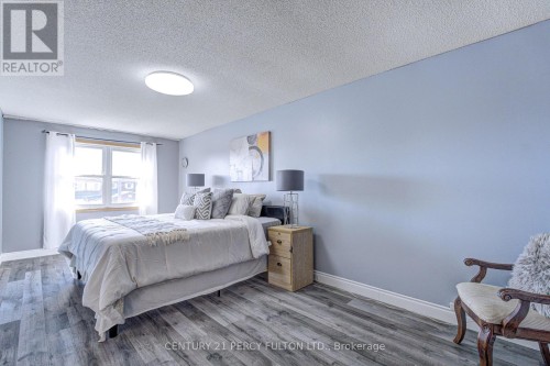 1042 Wetherby Lane, Mississauga, ON 